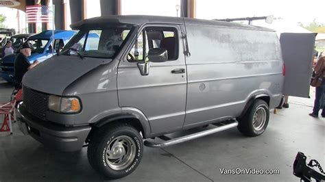 1994 Dodge Ram van engine