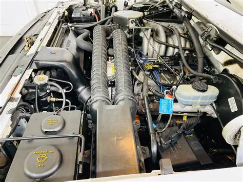 1994 Ford Bronco engine