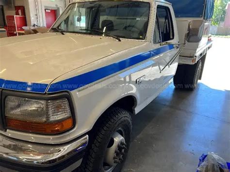 1994 Ford F-450 sd photo