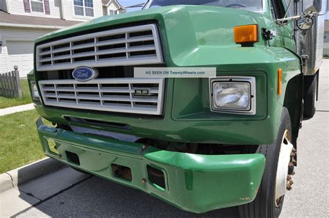 1994 Ford F600 photo