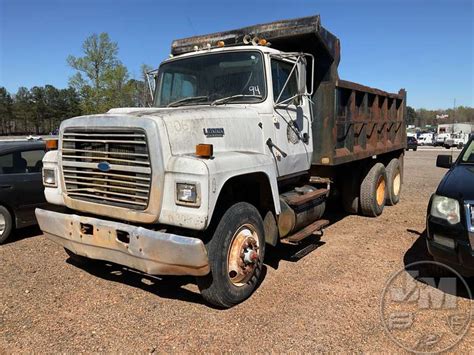 1994 Ford Lt8000 photo