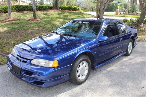 1994 Ford Thunderbird engine