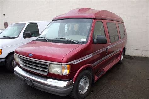 1994 Ford Van photo