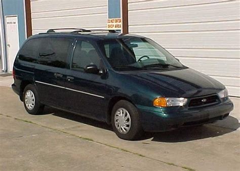 1994 Ford Windstar photo