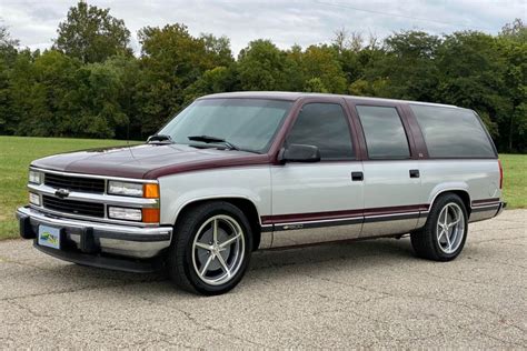 1994 Gmc C1500 suburban photo