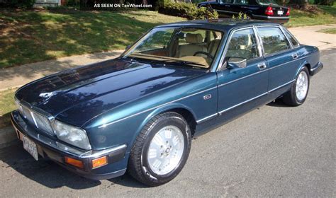 1994 Jaguar Vanden plas photo