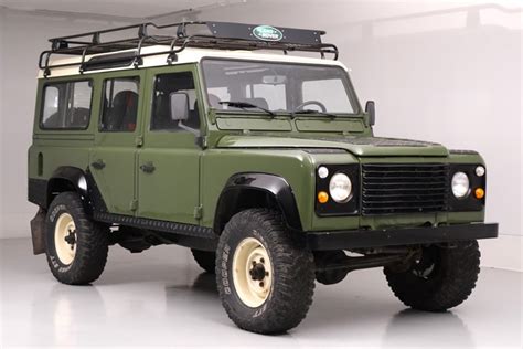 1994 Land rover Defender 110 photo