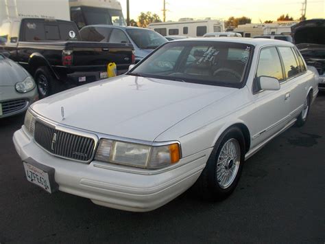 1994 Lincoln Continental engine