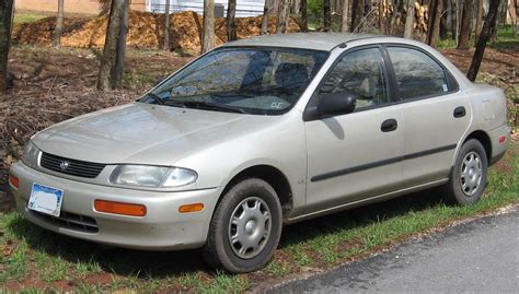 1994 Mazda Protege photo