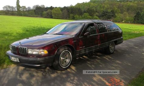 1994 Oldsmobile Custom cruiser photo