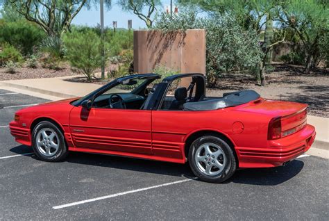 1994 Oldsmobile Cutlass supreme photo