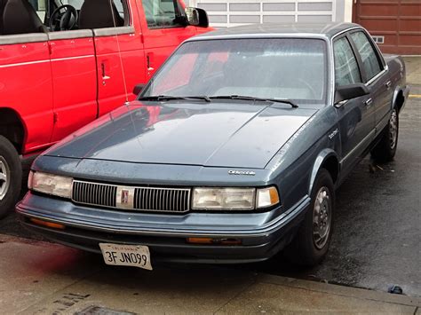 1994 Oldsmobile Cutlass photo