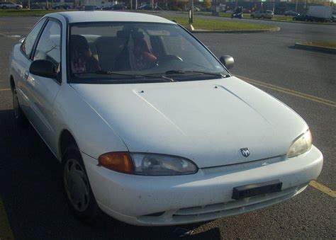 1994 Plymouth Colt vista photo