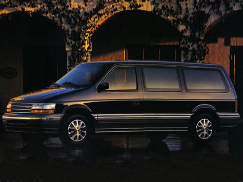 1994 Plymouth Grand voyager photo