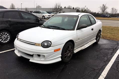 1994 Plymouth Neon photo