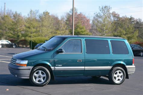 1994 Plymouth Voyager engine