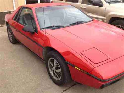 1994 Pontiac Fiero photo