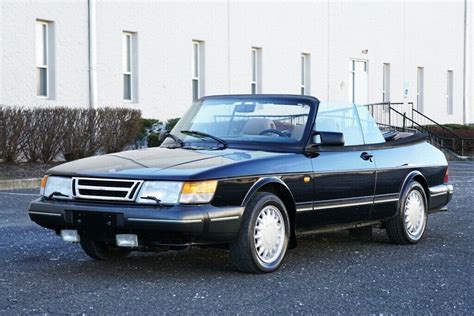 1994 Saab 900 photo