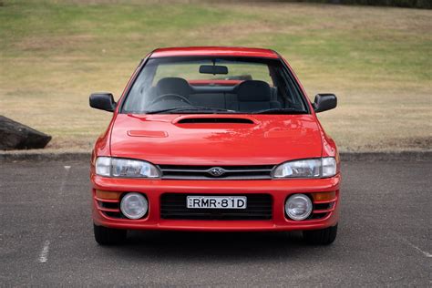 1994 Subaru Impreza photo