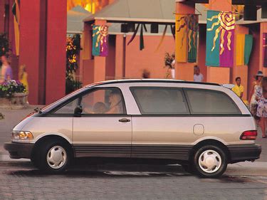 1994 Toyota Previa photo