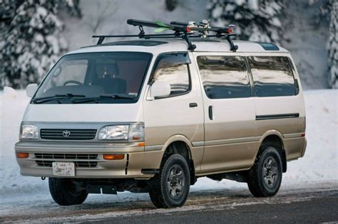 1994 Toyota Van photo