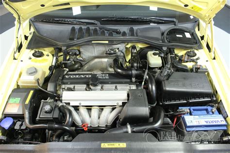 1994 Volvo 850 engine