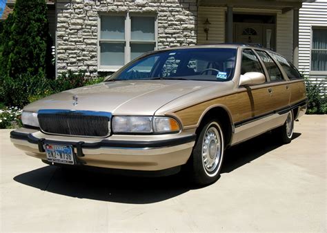 1995 Buick Roadmaster photo