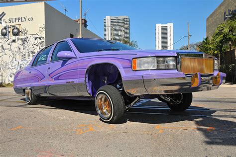 1995 Cadillac Brougham photo