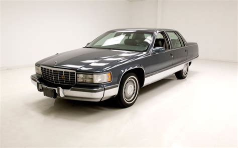 1995 Cadillac Fleetwood photo