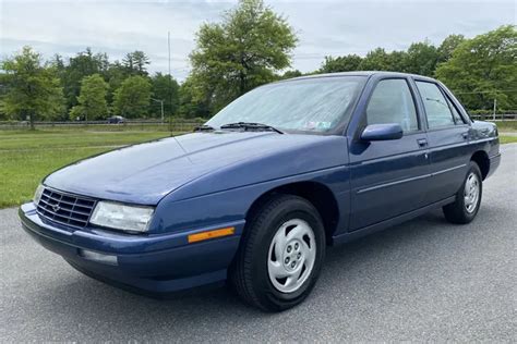 1995 Chevrolet Corsica photo