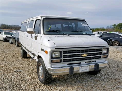 1995 Chevrolet G30 photo