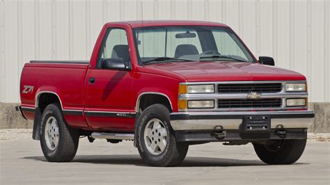 1995 Chevrolet K15 photo