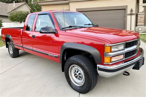 1995 Chevrolet K2500 engine