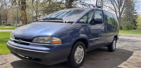 1995 Chevrolet Lumina apv photo