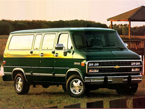 1995 Chevrolet Sport van photo