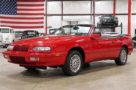 1995 Chrysler Lebaron photo