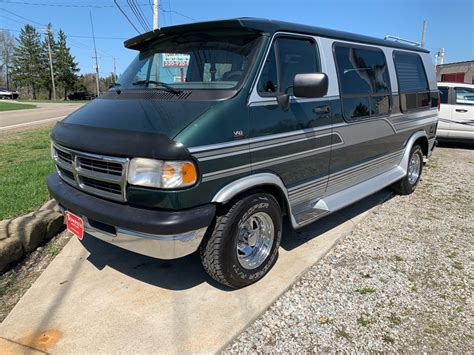 1995 Dodge B250 photo