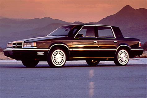 1995 Dodge Dynasty photo