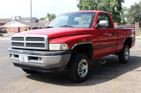 1995 Dodge Pickup photo