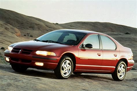 1995 Dodge Stratus photo