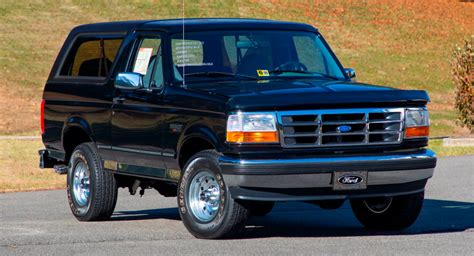 1995 Ford Bronco photo