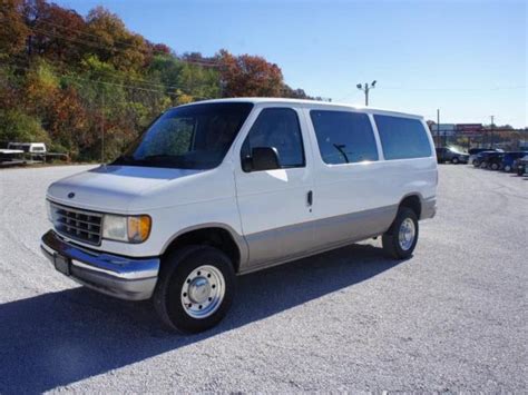 1995 Ford E-350 photo