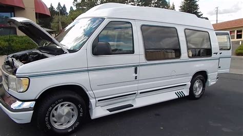 1995 Ford Econoline photo