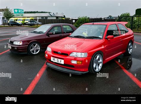 1995 Ford Escort photo