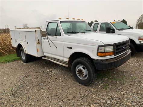 1995 Ford F-450 sd photo