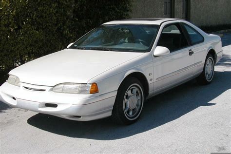 1995 Ford Thunderbird photo