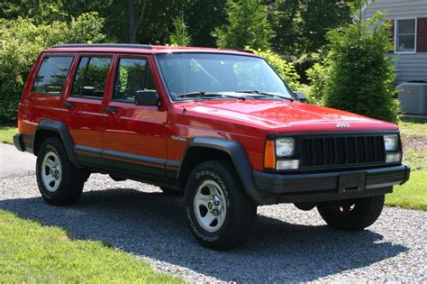 1995 Jeep Cherokee photo