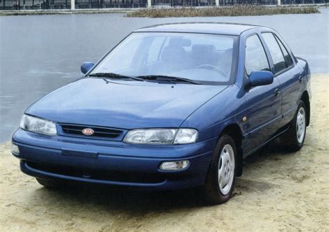 1995 Kia Sephia photo