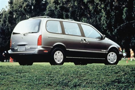 1995 Nissan Quest photo