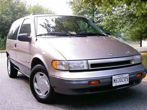 1995 Nissan Quest photo